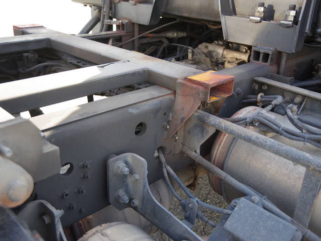 三菱ふそうファイターセーフティクレーン4段増トン（6t・8t）[写真07]