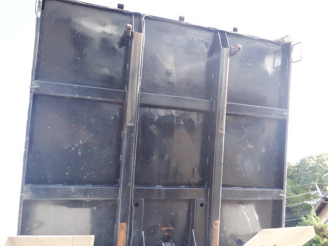 日野レンジャーダンプ中型（4t）[写真11]