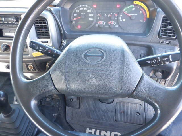 日野レンジャーダンプ中型（4t）[写真31]