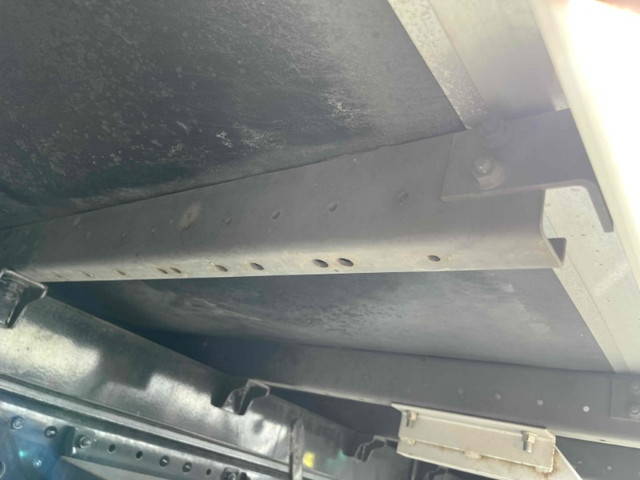 三菱ふそうキャンターアルミバン小型（2t・3t）[写真14]