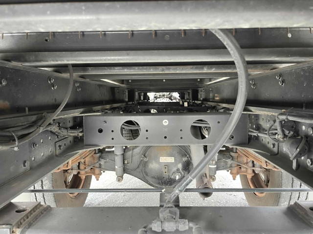 三菱ふそうキャンターアルミバン小型（2t・3t）[写真16]