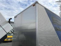 三菱ふそうキャンターアルミバン小型（2t・3t）[写真22]