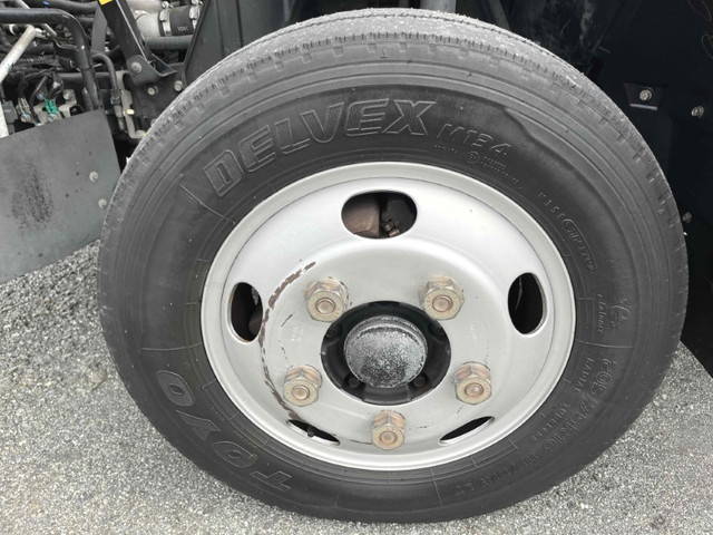 三菱ふそうキャンターアルミバン小型（2t・3t）[写真28]