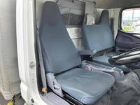 三菱ふそうキャンターアルミバン小型（2t・3t）[写真32]