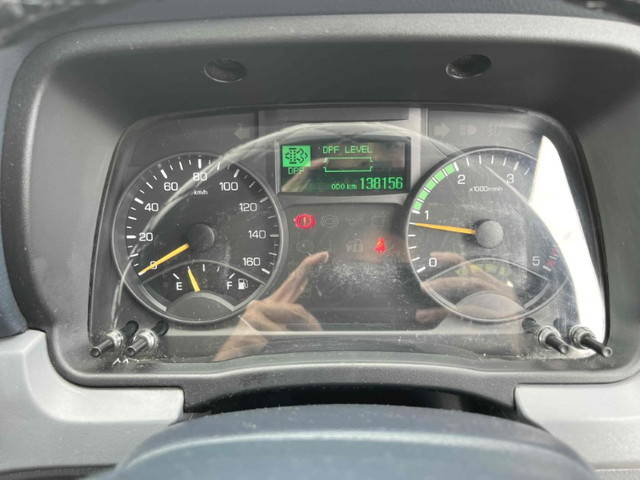 三菱ふそうキャンターアルミバン小型（2t・3t）[写真37]