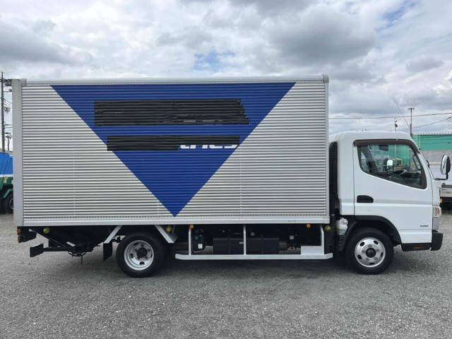 三菱ふそうキャンターアルミバン小型（2t・3t）[写真04]
