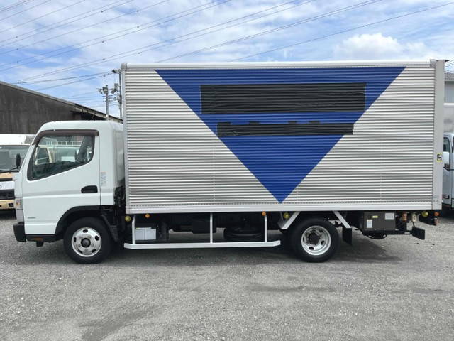 三菱ふそうキャンターアルミバン小型（2t・3t）[写真06]