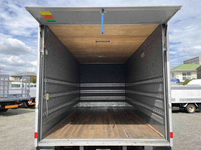 三菱ふそうキャンターアルミバン小型（2t・3t）[写真07]