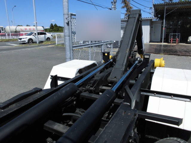 日野デュトロコンテナ専用車小型（2t・3t）[写真18]