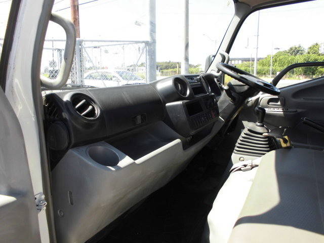 日野デュトロコンテナ専用車小型（2t・3t）[写真28]