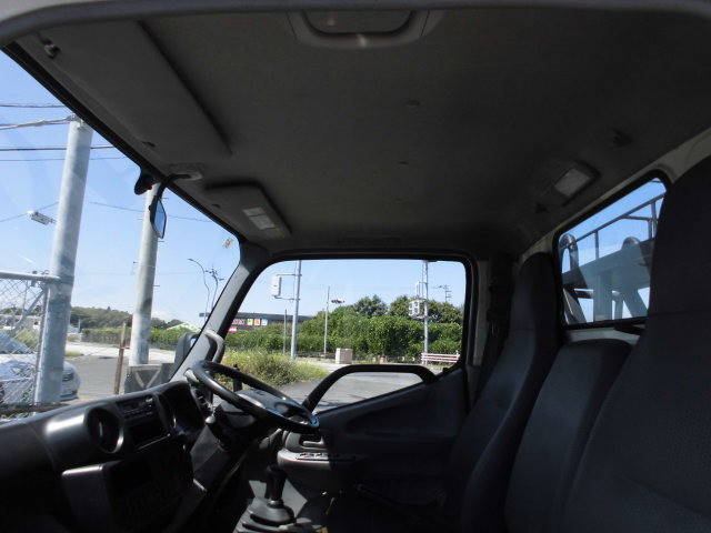日野デュトロコンテナ専用車小型（2t・3t）[写真29]