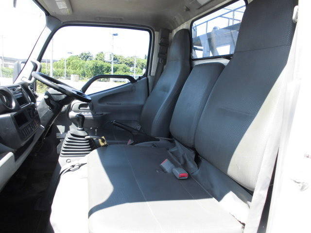 日野デュトロコンテナ専用車小型（2t・3t）[写真30]