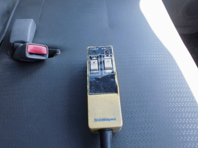 日野デュトロコンテナ専用車小型（2t・3t）[写真35]