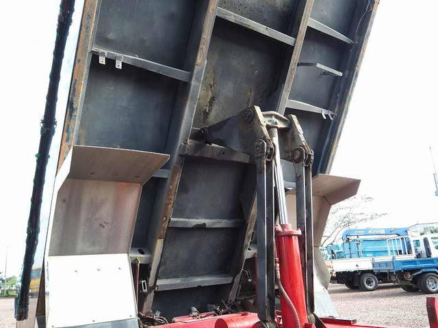 日野レンジャーダンプ中型（4t）[写真15]