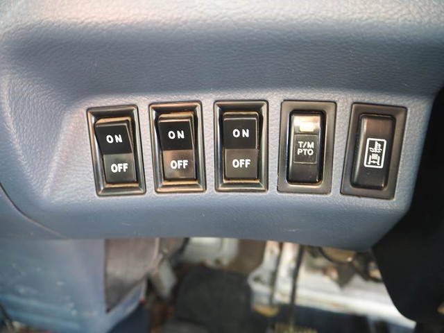 日野レンジャーダンプ中型（4t）[写真35]