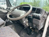 UDトラックスコンドルクレーン4段小型（2t・3t）[写真33]