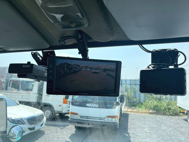 三菱ふそうキャンターパッカー車（塵芥車）小型（2t・3t）[写真39]