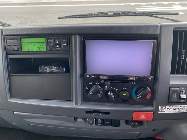 いすゞエルフ冷凍車（冷蔵車）小型（2t・3t）[写真13]