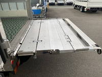 いすゞエルフ冷凍車（冷蔵車）小型（2t・3t）[写真08]