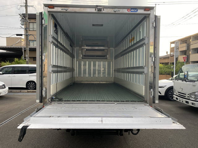 いすゞエルフ冷凍車（冷蔵車）小型（2t・3t）[写真08]