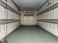 いすゞエルフ冷凍車（冷蔵車）小型（2t・3t）[写真10]