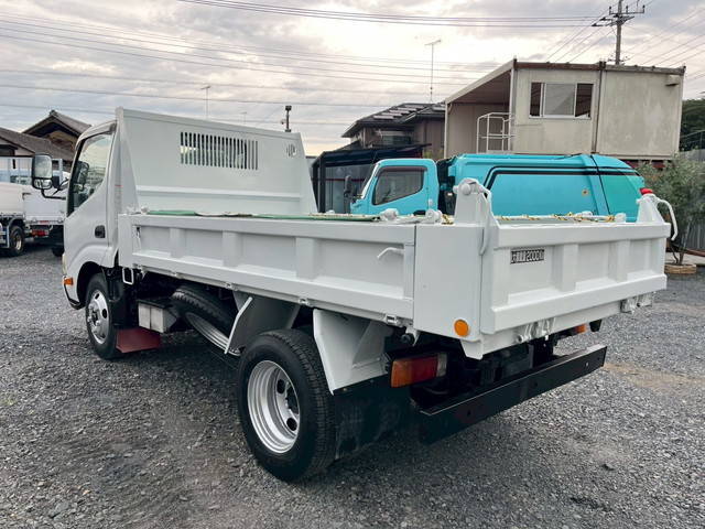 日野デュトロダンプ小型（2t・3t）[写真02]