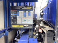 いすゞエルフクレーン4段小型（2t・3t）[写真17]