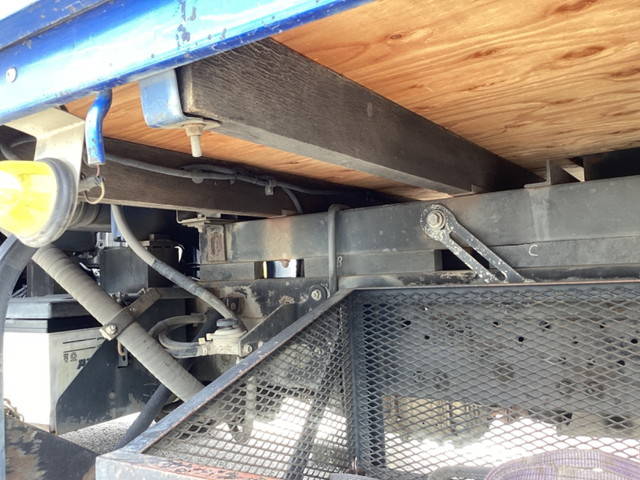 いすゞエルフクレーン4段小型（2t・3t）[写真22]