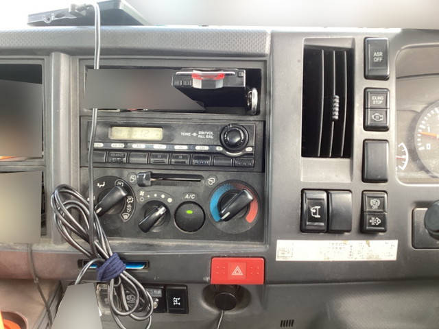 いすゞエルフクレーン4段小型（2t・3t）[写真37]