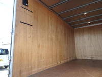 三菱ふそうキャンターアルミバン小型（2t・3t）[写真11]