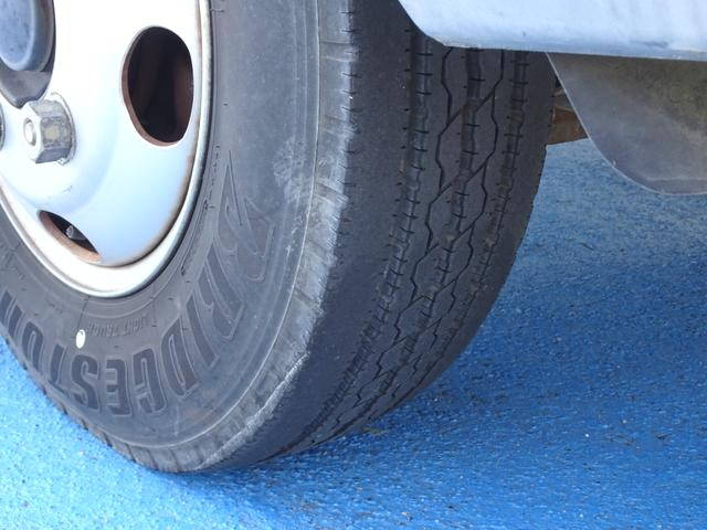 三菱ふそうキャンターアルミバン小型（2t・3t）[写真27]