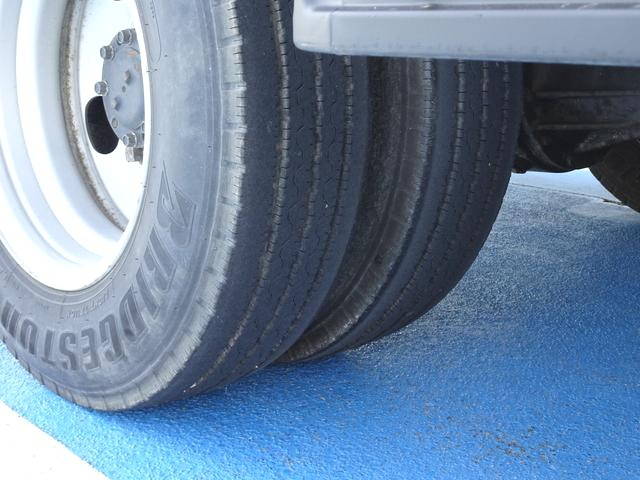 三菱ふそうキャンターアルミバン小型（2t・3t）[写真29]