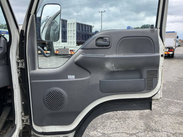 マツダタイタンアルミバン小型（2t・3t）[写真29]