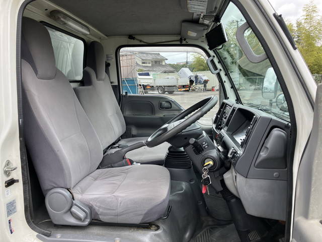 マツダタイタンアルミバン小型（2t・3t）[写真31]