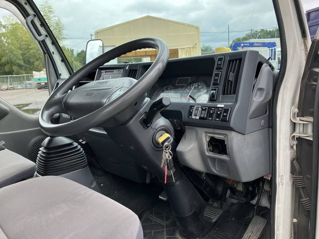 マツダタイタンアルミバン小型（2t・3t）[写真33]