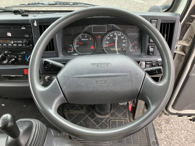 マツダタイタンアルミバン小型（2t・3t）[写真35]