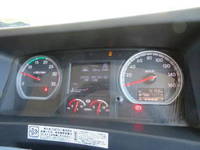 いすゞフォワードクレーン4段増トン（6t・8t）[写真11]