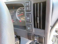 いすゞフォワードクレーン4段増トン（6t・8t）[写真16]