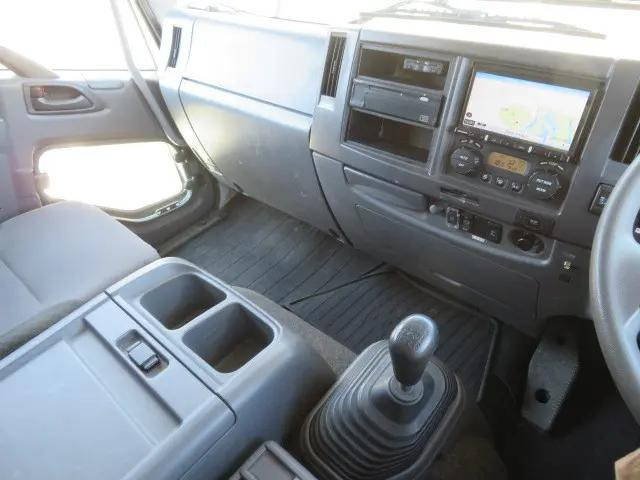 いすゞフォワードクレーン4段増トン（6t・8t）[写真16]