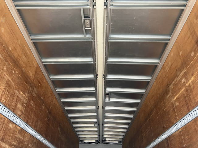 三菱ふそうスーパーグレートアルミウイング大型（10t）[写真15]