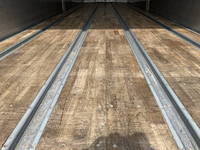 三菱ふそうスーパーグレートアルミウイング大型（10t）[写真17]