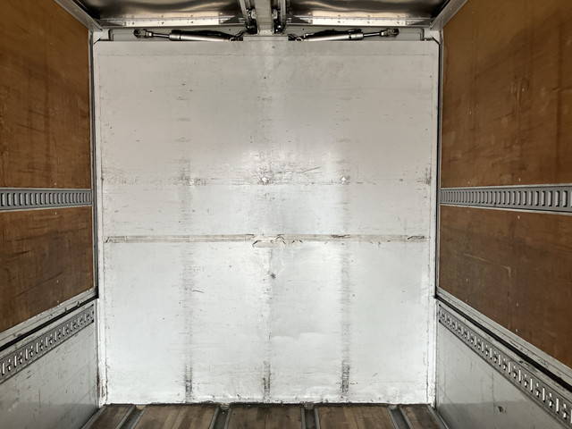 三菱ふそうスーパーグレートアルミウイング大型（10t）[写真17]