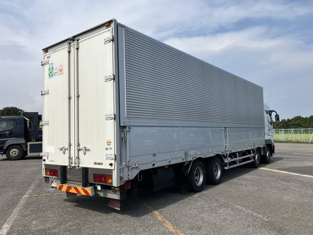 三菱ふそうスーパーグレートアルミウイング大型（10t）[写真02]