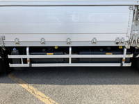 三菱ふそうスーパーグレートアルミウイング大型（10t）[写真21]