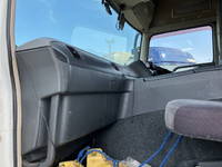 三菱ふそうスーパーグレートアルミウイング大型（10t）[写真33]