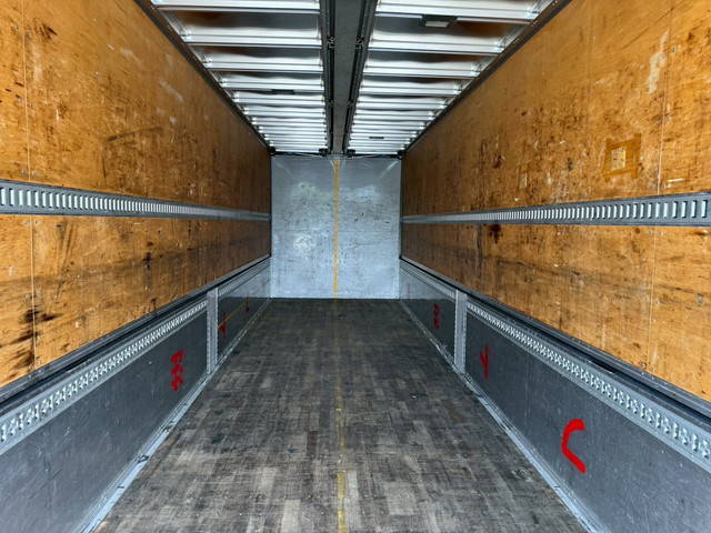 日野プロフィアアルミウイング大型（10t）[写真11]