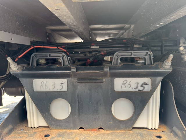 日野プロフィアアルミウイング大型（10t）[写真21]