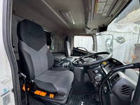 日野プロフィアアルミウイング大型（10t）[写真30]