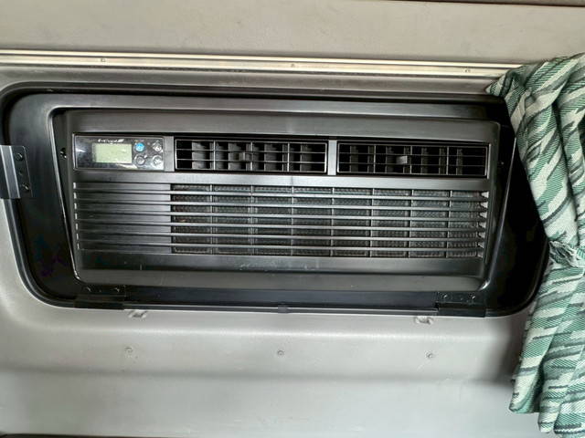 日野プロフィアアルミウイング大型（10t）[写真32]