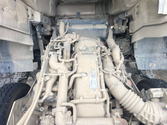 いすゞギガダンプ大型（10t）[写真24]